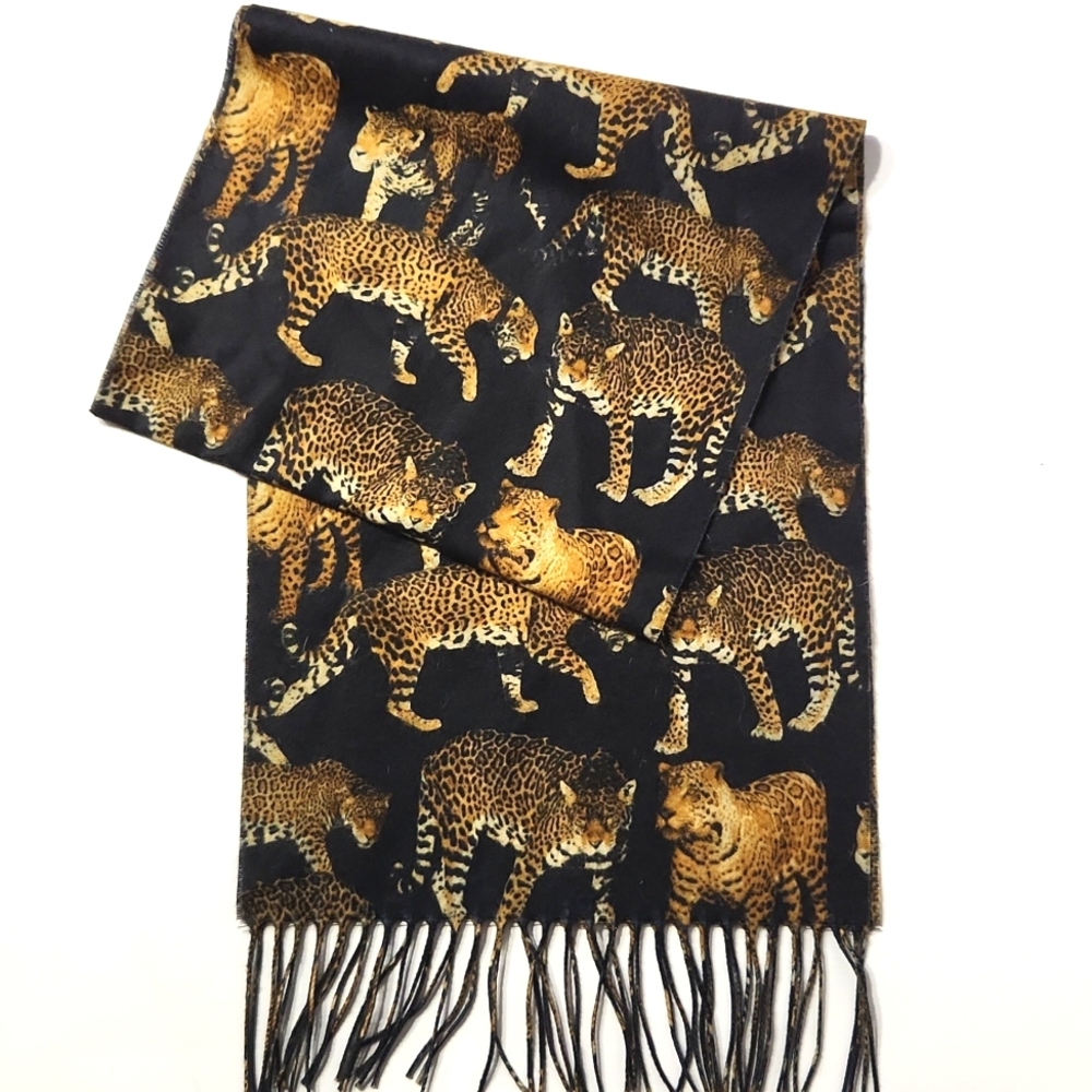 V Fraas Gorgeous Leopard Scarf Made in Germany EUC One Size HTF!!